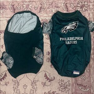 Pets: Philadelphia Eagles dog Green Jerseys